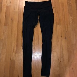 LULU LEMON SIZE 8